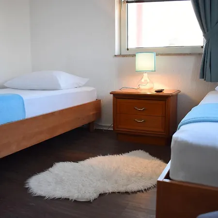 Apartments Zara *