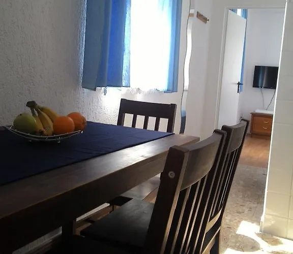 Apartments Zara *