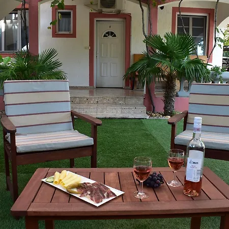 Apartments Zara Apartmán *