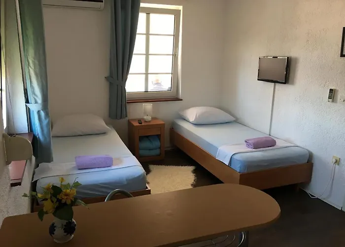 Apartments Zara شقة